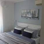South Апартаменты Ровинь